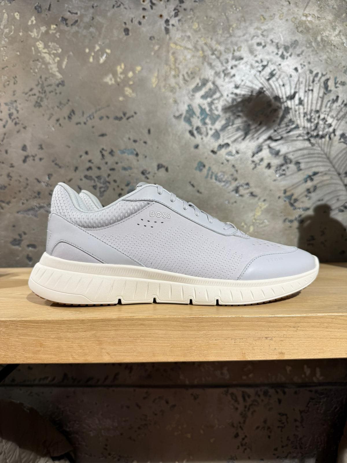 TTNM LIGHT Run Sneaker
