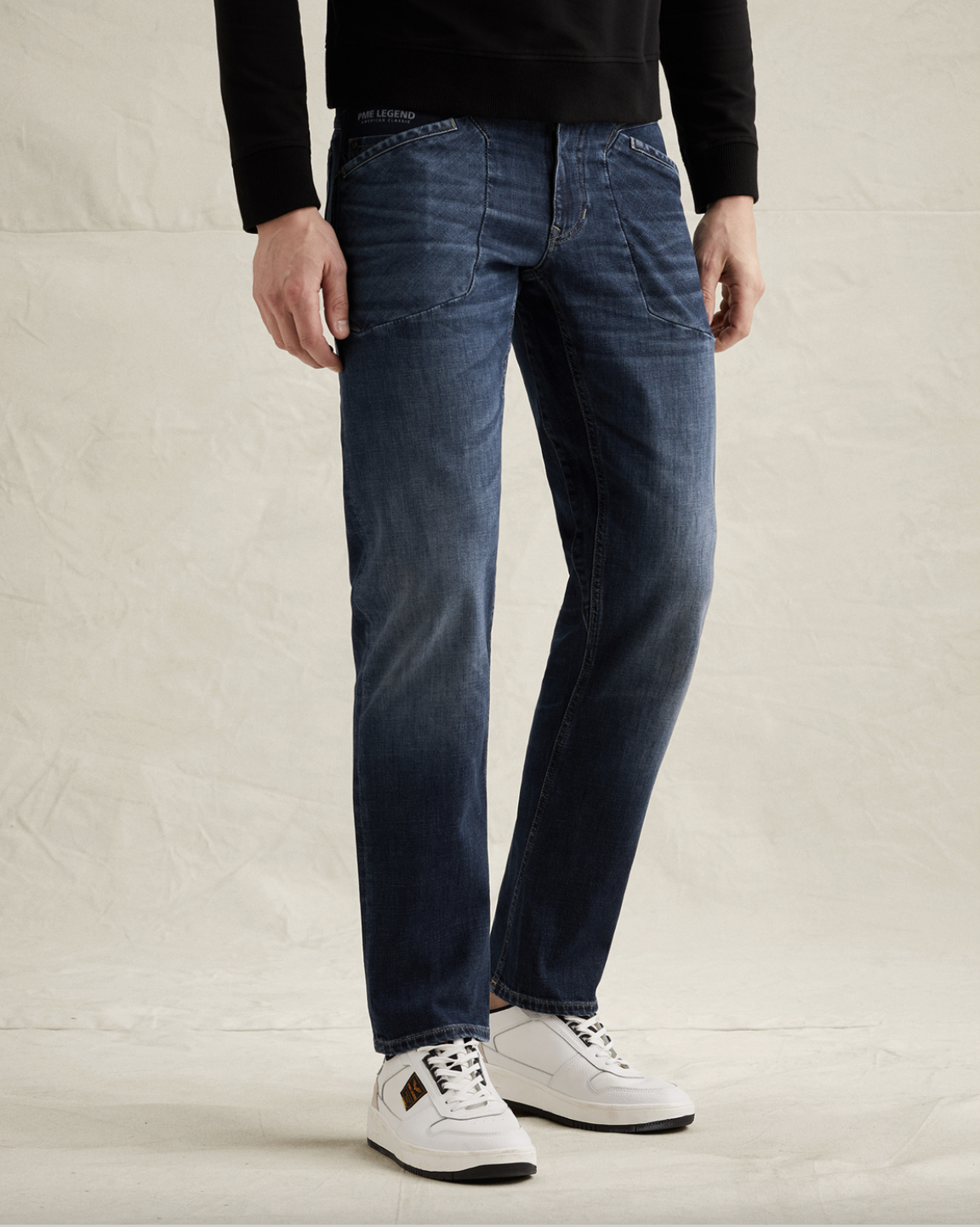 Aviator Relaxed Fit jeans