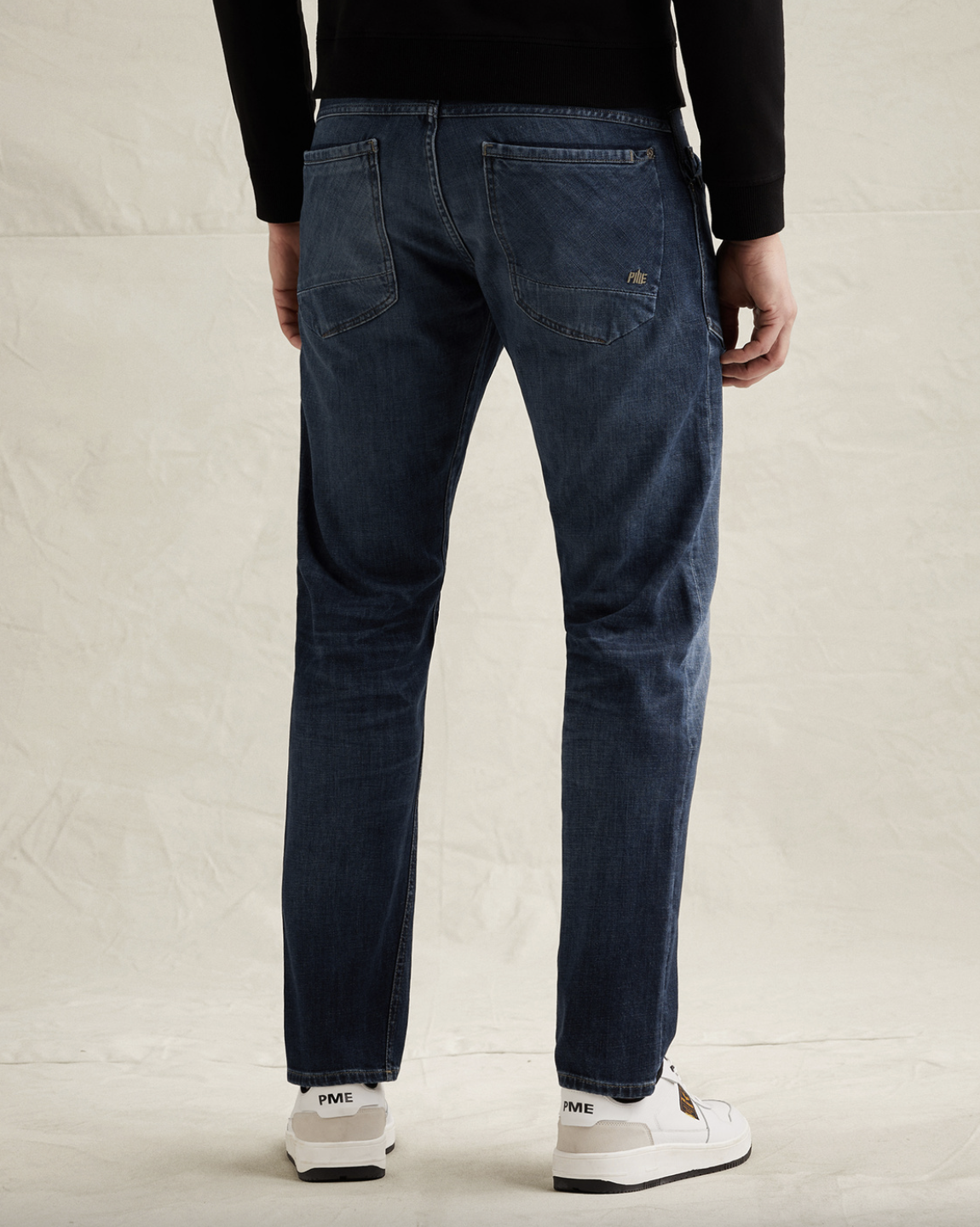 Aviator Relaxed Fit jeans