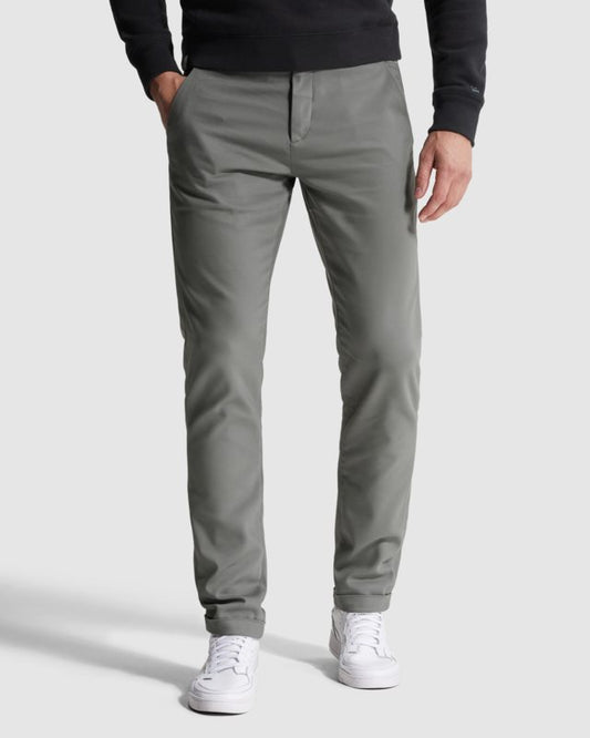 Riser Slim Fit chino