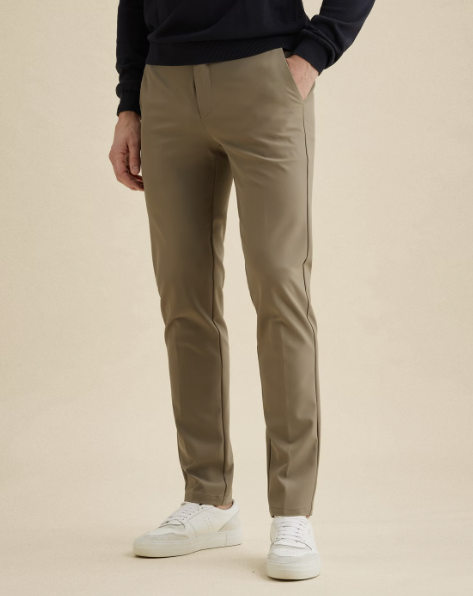 V12 Slim Fit chino