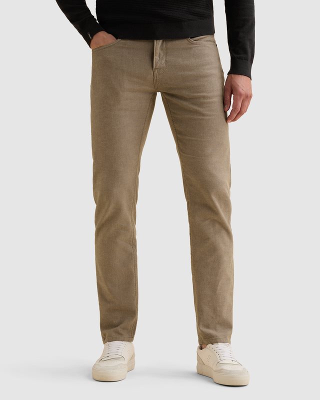 V7 Regular Fit